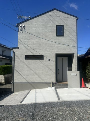 【外観】 | 《ご成約プレゼントあり♪》安芸郡府中町八幡2丁目　新築分譲 | 落ち着いた暮らしをかなえる閑静な住宅街。
暮らしやすさで人気の安芸郡府中町の物件です。