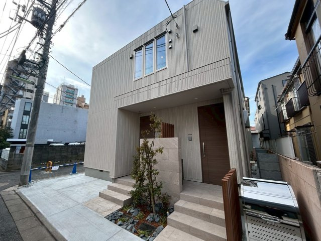 FAMILLEKIWA　新築　ペット相談　駅近　1フロア1住戸の外観