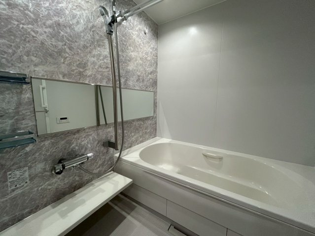 FAMILLEKIWA　新築　ペット相談　駅近　1フロア1住戸の浴室