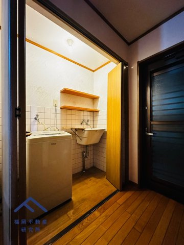 小郡市小郡　戸建ての独立洗面台