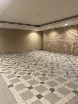 【エントランス】 | ドリームタワーキュアレジデンス | エントランス内です♪
画面右側にマンション内の掲示板があります♪