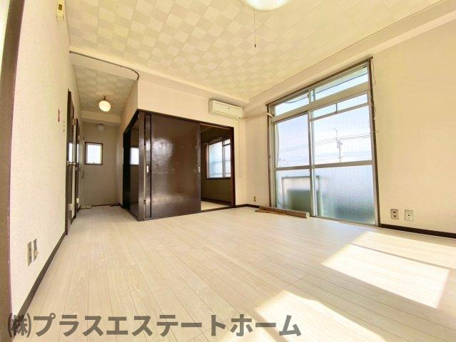 魚住コーポBの居間・リビング