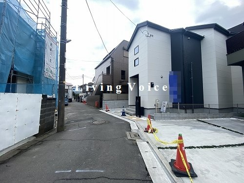【前面道路含む現地写真】 | 【仲介手数料０円】平塚市夕陽ヶ丘第1期　新築一戸建て　2号棟　全2棟 | 【仲介手数料０円】平塚市夕陽ヶ丘第1期　新築一戸建て　全2棟