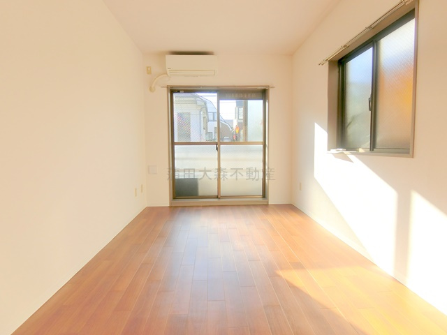 クレッセント田園調布の居間・リビング