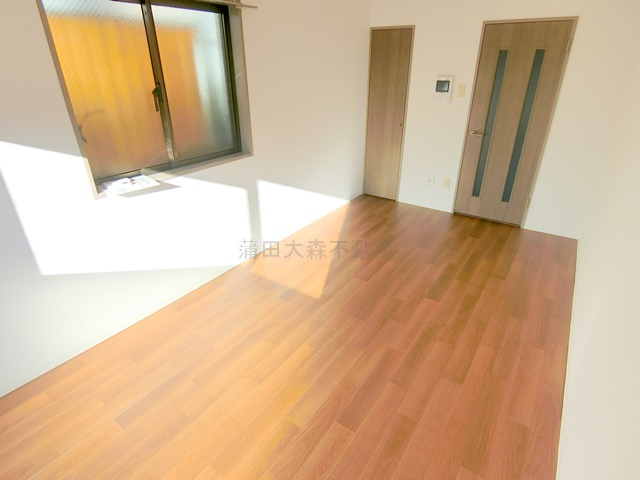 クレッセント田園調布の居間・リビング