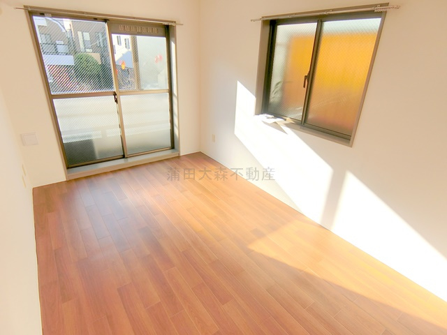 クレッセント田園調布の居間・リビング|角部屋