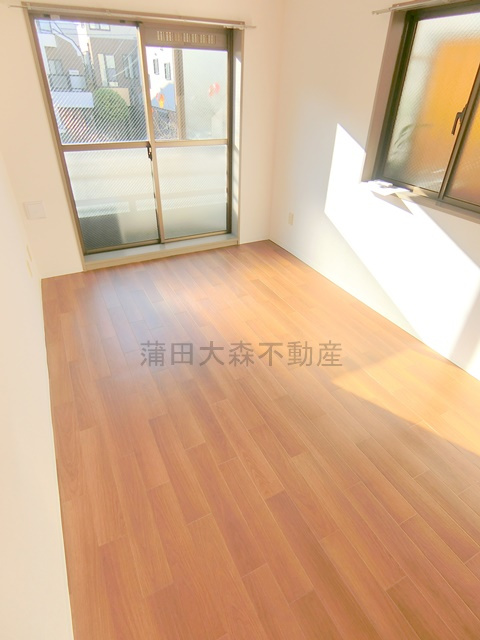 クレッセント田園調布の居間・リビング