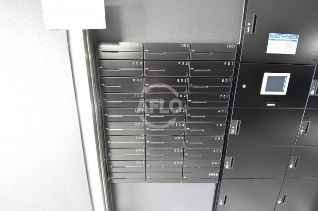 レジデンス大阪レトログラードのその他共用部分|レジデンス大阪レトログラード　郵便ポスト