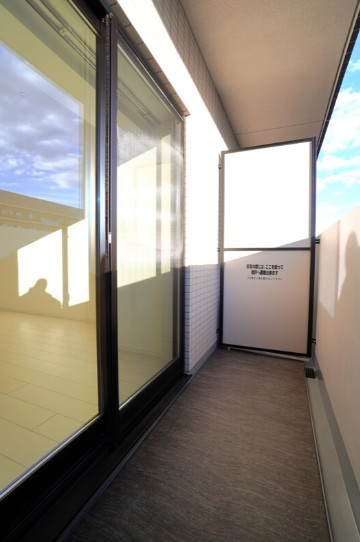 【バルコニー】