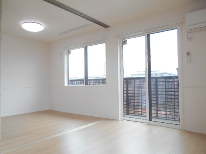 premier couleur（ﾌﾟﾙﾐｴ ｸﾙｰﾙ）の居間・リビング|イメージ