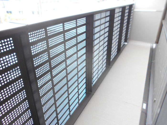 premier couleur（ﾌﾟﾙﾐｴ ｸﾙｰﾙ）のバルコニー|イメージ