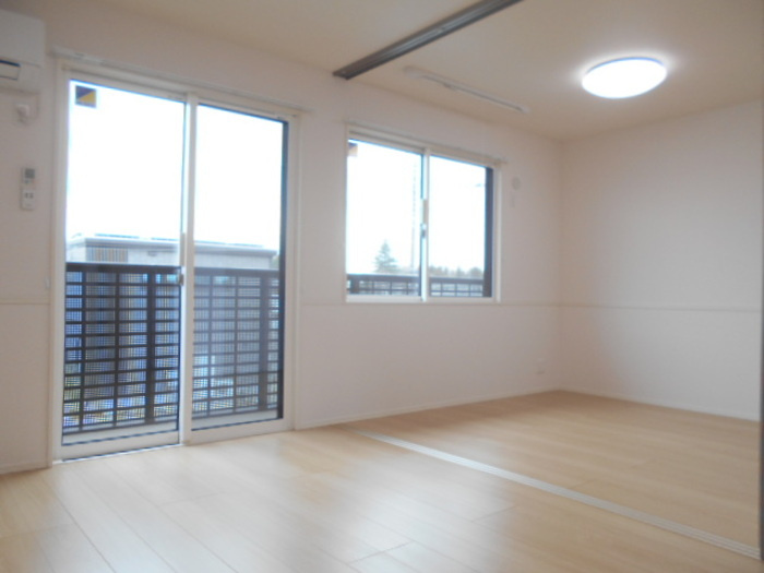 premier couleur（ﾌﾟﾙﾐｴ ｸﾙｰﾙ）の居間・リビング|イメージ