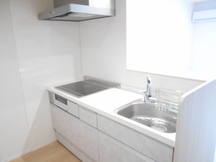 premier couleur（ﾌﾟﾙﾐｴ ｸﾙｰﾙ）のキッチン|イメージ