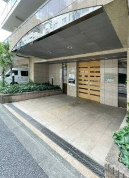 プライマル小石川のエントランス