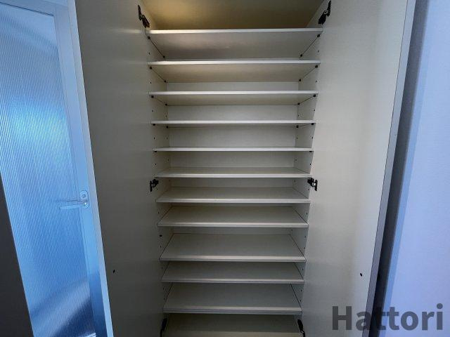 ル・ソレイユ千里山の玄関