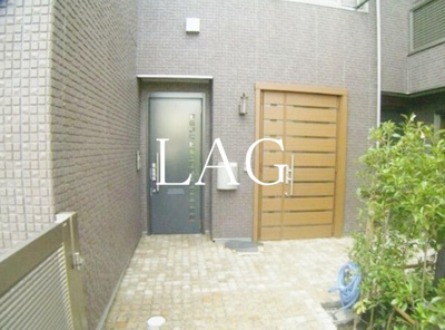 【エントランス】 | セピアコート | エントランスです。