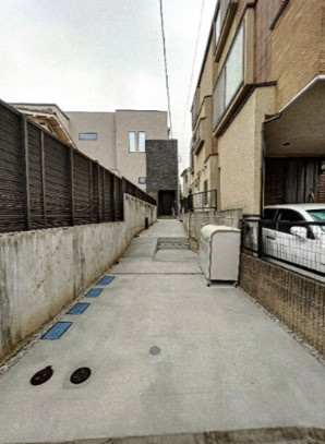 CE LA VI中落合のエントランス