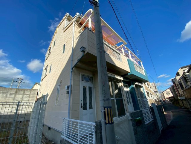 岩屋中町戸建ての外観