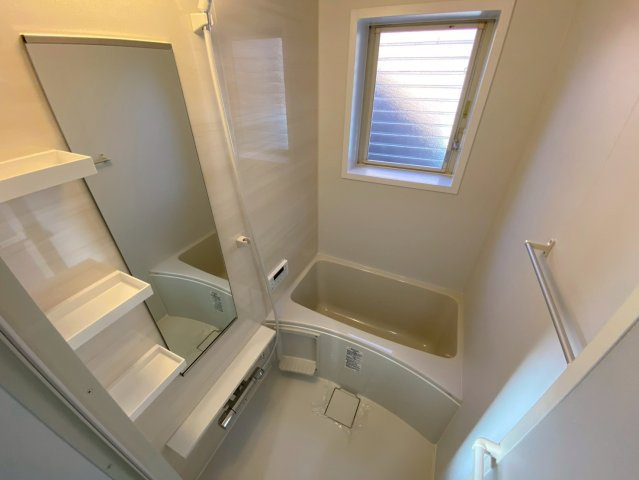 岩屋中町戸建ての浴室