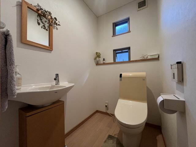 熊取町大久保北3丁目　中古戸建のトイレ