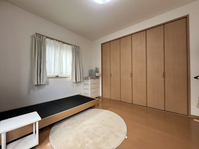 熊取町大久保北3丁目　中古戸建の洋室