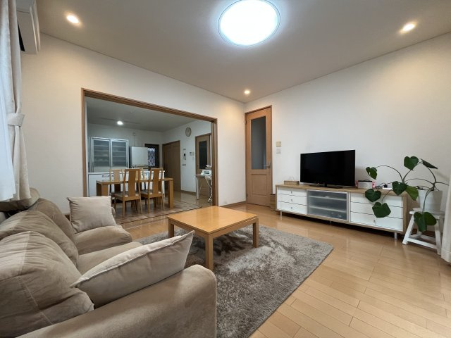 熊取町大久保北3丁目　中古戸建の居間・リビング