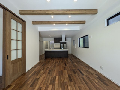 【居間・リビング】 | 広島市安佐南区長束５丁目