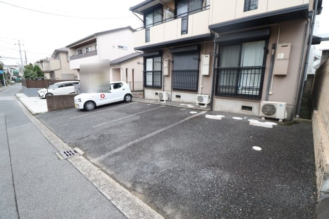 サンボナール弁天の駐車場