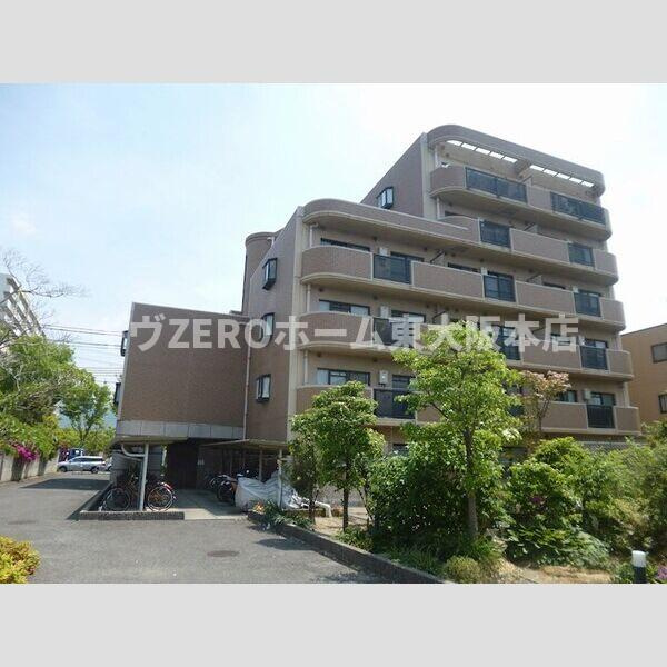 シャルマン・シェソワ