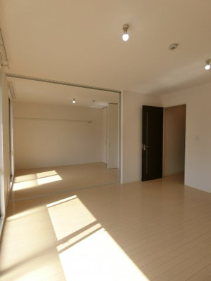 【洋室】 | グロリオーサ