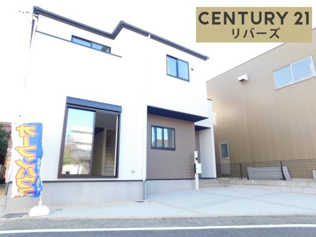 名古屋市中村区北畑町３丁目の新築一戸建の外観|☆限定１棟☆　　新価格！！いつでも見学出来ます♪（お問合せ当日、平日、水曜、夜間でもＯＫ）近鉄線「黄金」駅徒歩９分！　駐車並列２台ＯＫ　教育施設、スーパーやコンビニ、公園など周辺環境充実♪