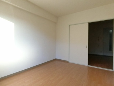 【洋室】 | グランドール岸和田