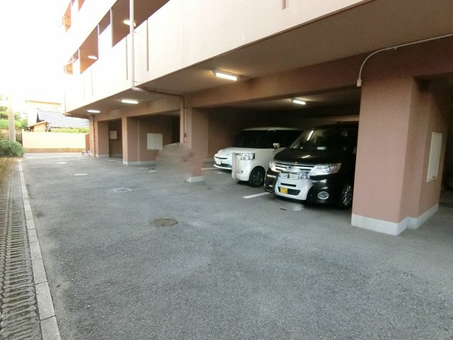 【駐車場】 | グランドール岸和田