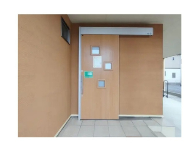 【玄関】 | 東松山市あずま町1丁目 | おしゃれな玄関です