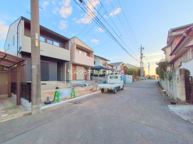 ジー・ステージ庄南町IIの前面道路含む現地写真