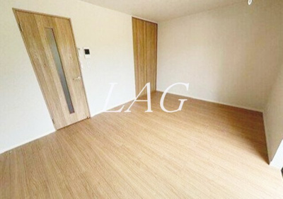 【居間・リビング】 | キャメル大宮西 | 洋室のお部屋です。