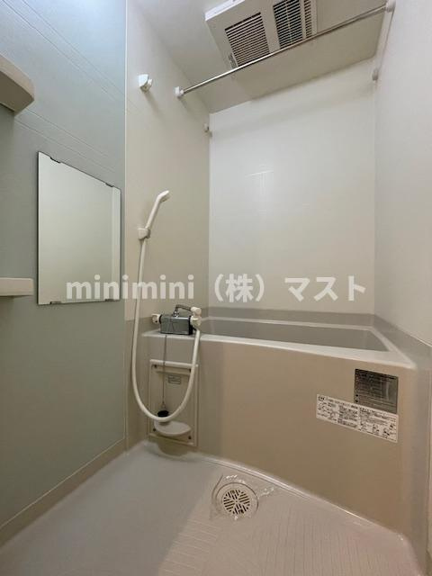 Fメゾン北加賀屋II番館の浴室