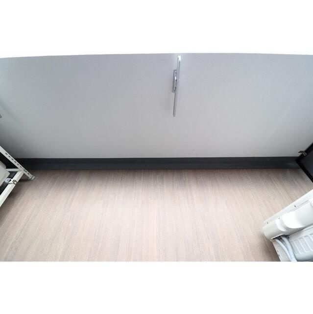 コンフォリア日暮里のバルコニー