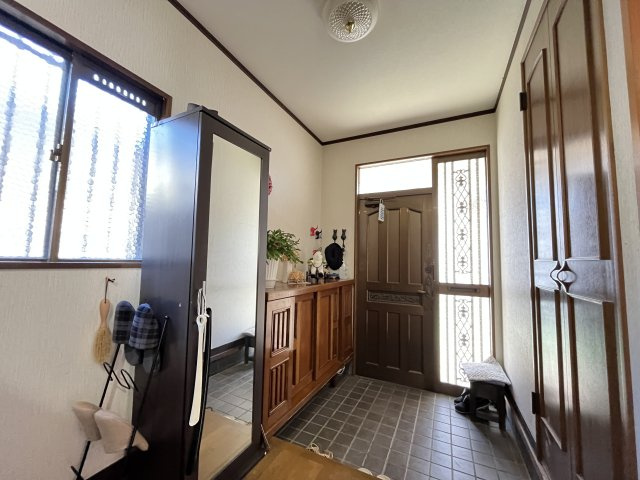 【玄関】 | 深谷市西島　中古住宅