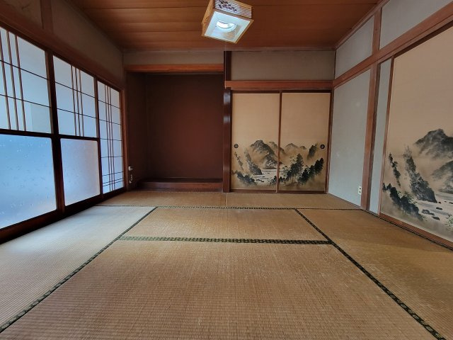 穂高売中古住宅の和室