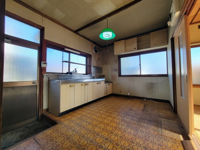 穂高売中古住宅のキッチン