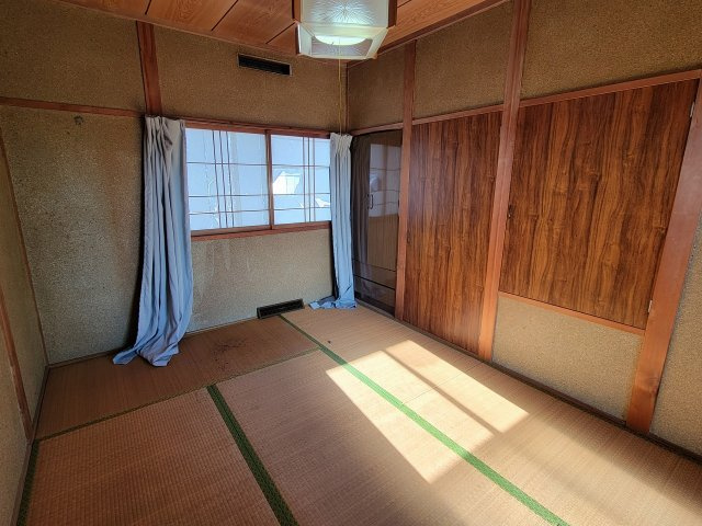 穂高売中古住宅の和室