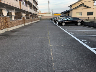 【駐車場】