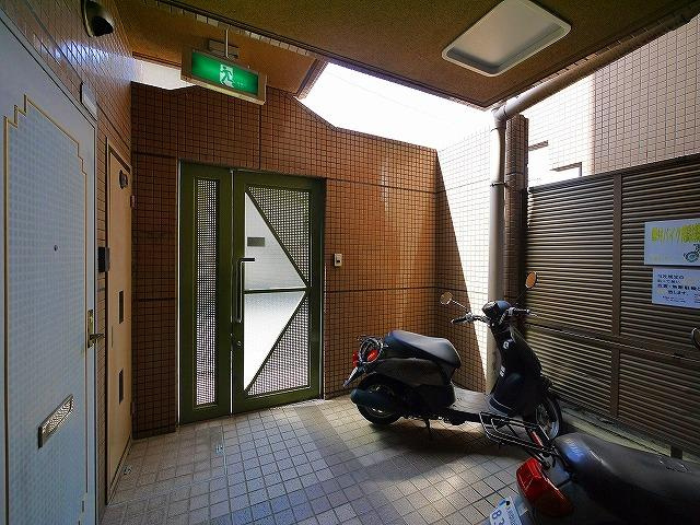 シティパレス郡山Ｐ１Ｂのエントランス|落ち着いたエントランスです