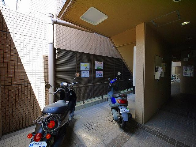 シティパレス郡山Ｐ１Ｂのその他共用部分|昇降口