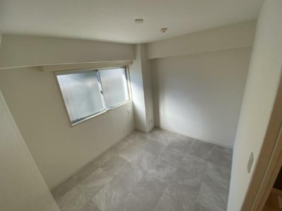 【寝室】 | ヤサビアン