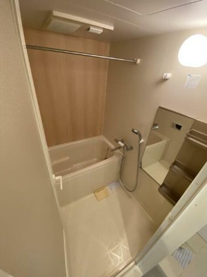 【浴室】 | ヤサビアン | 追い焚き機能、浴室乾燥機付きバス。