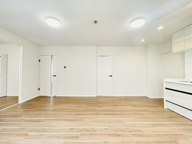 【居間・リビング】 | 三愛シティライフ野間レイクビュー