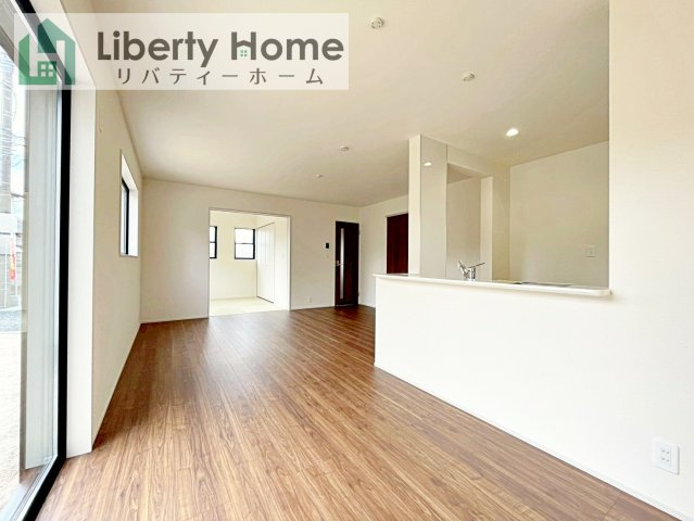 石岡市府中第1　新築戸建　1号棟の居間・リビング