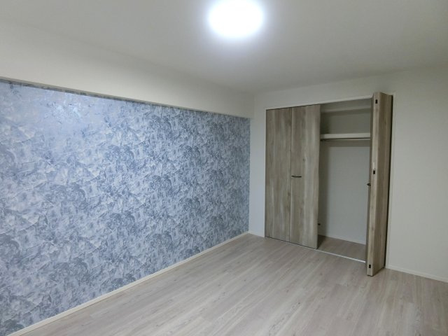 ロータス日東マンションの洋室